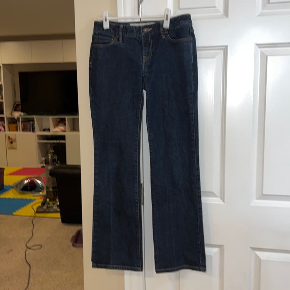 Dark denim Curvy boot jeans from Ann Taylor loft. Size 4